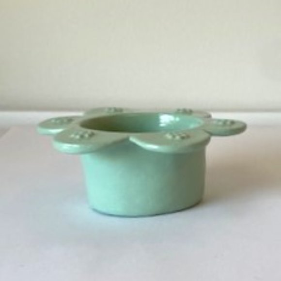 Sea Glass Green Flower Tea Light Candle Holder - Picture 3 of 4